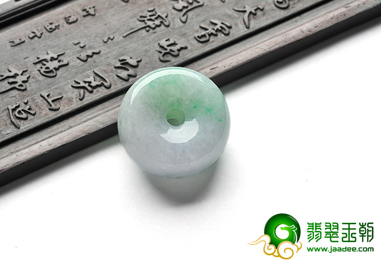 feicui糯冰种飘翠缅甸翡翠A货平安扣挂件