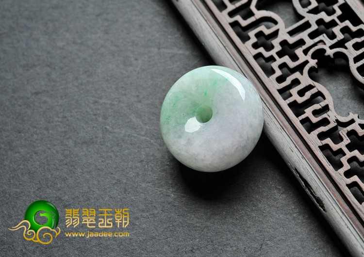 feicui糯冰种飘翠缅甸翡翠A货平安扣挂件