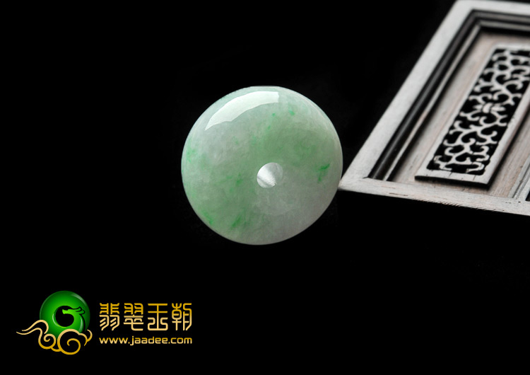 feicui糯冰种飘翠缅甸翡翠A货平安扣挂件