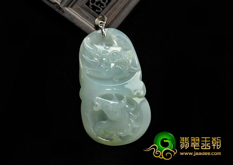 冰种晴水缅甸翡翠A货龙马精神挂件