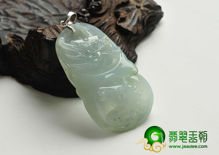 冰种晴水缅甸翡翠A货龙马精神挂件