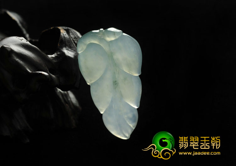 冰种略飘花缅甸翡翠A货叶子挂件