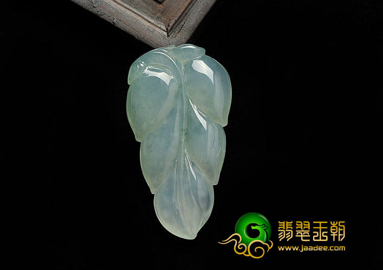 冰种略飘花缅甸翡翠A货叶子挂件
