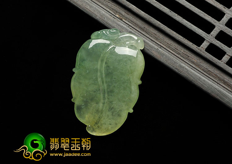 冰种淡黄翡缅甸翡翠A货叶子挂件