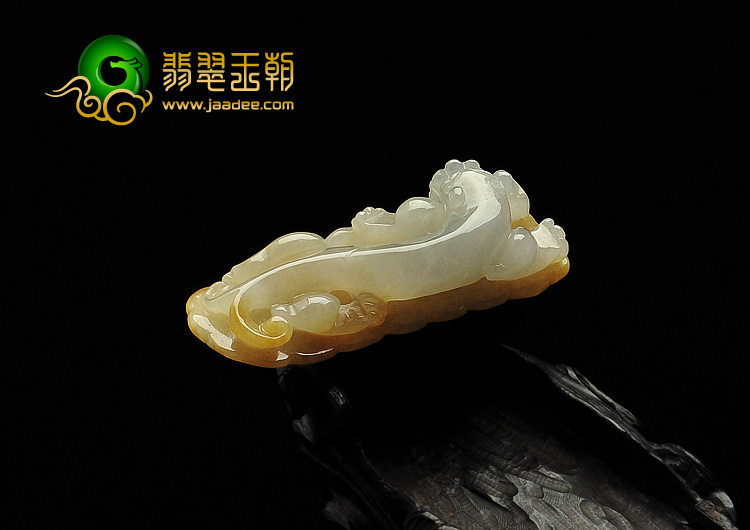 细糯种黄翡缅甸翡翠A货螭龙挂件