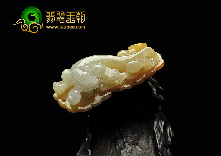 细糯种黄翡缅甸翡翠A货螭龙挂件