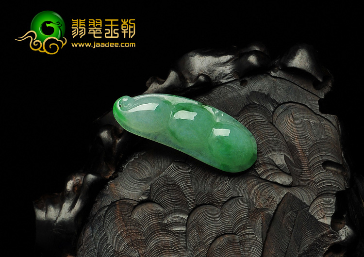 糯冰种飘花缅甸翡翠A货四季豆挂件