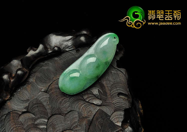 糯冰种飘花缅甸翡翠A货四季豆挂件