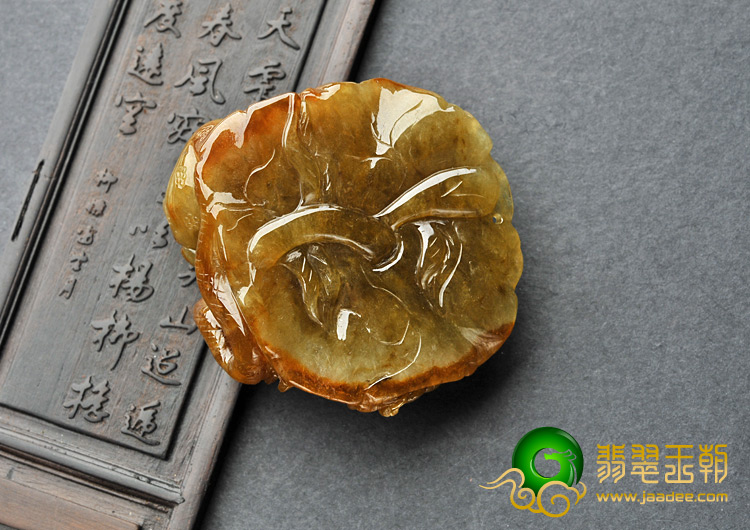 糯冰种褐黄翡缅甸翡翠A货五毒俱全挂件