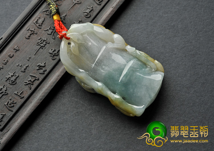 糯冰种褐黄翡缅甸翡翠A货节节高挂件