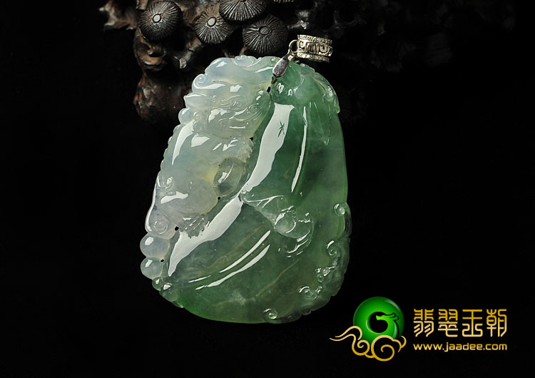 冰种飘花缅甸翡翠A货招财进宝挂件