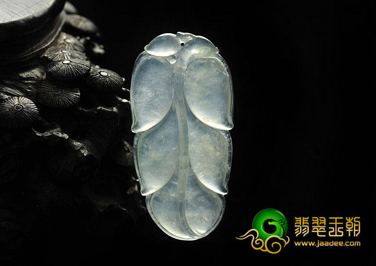 冰玻种缅甸翡翠A货叶子挂件