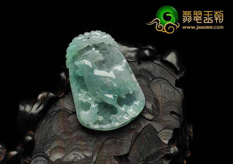 糯冰种晴水缅甸翡翠A货鸡牌挂件