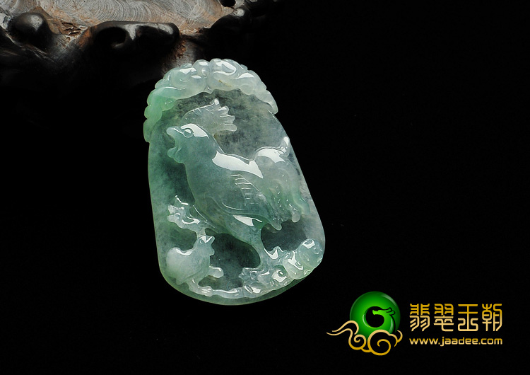 糯冰种晴水缅甸翡翠A货鸡牌挂件
