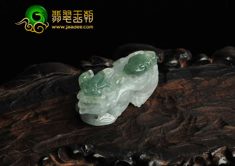 糯冰种晴水缅甸翡翠A货貔貅挂件