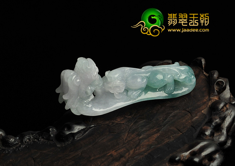 糯冰种飘花缅甸翡翠A货龙钩挂件