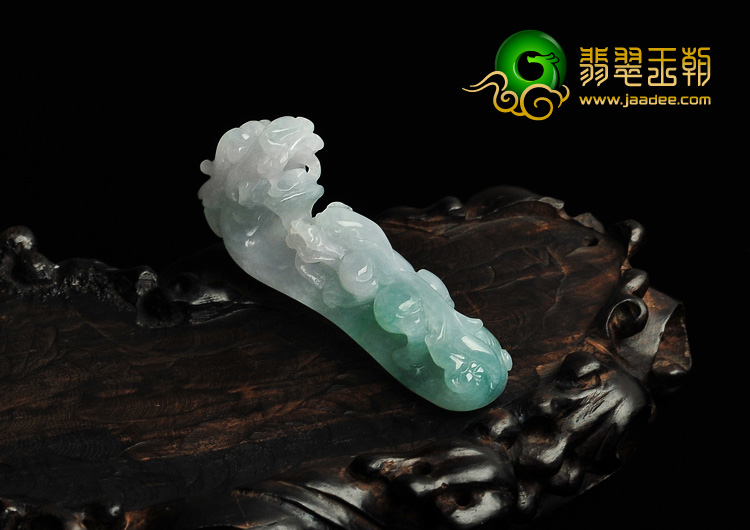 糯冰种飘花缅甸翡翠A货龙钩挂件