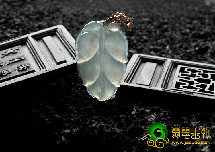 糯冰种晴水缅甸翡翠A货叶子挂件