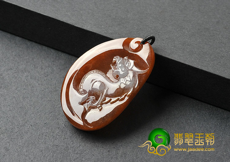冰种红翡缅甸翡翠A货飞龙在天挂件