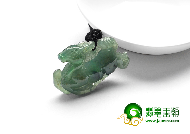 糯冰种晴水缅甸翡翠A货马到成功挂件