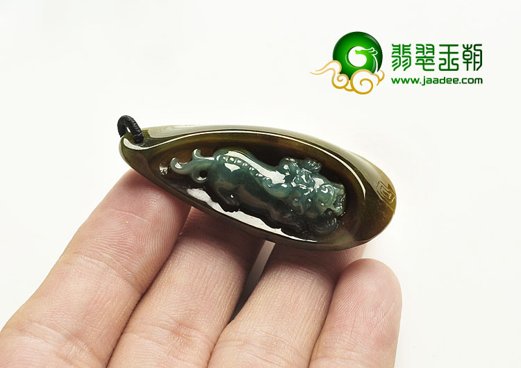 糯冰种褐黄翡缅甸翡翠A货貔貅挂件