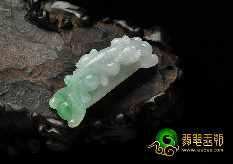 糯冰种飘花缅甸翡翠A货貔貅手环片