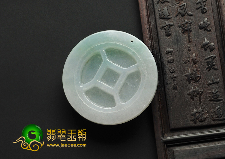 糯冰种晴水缅甸翡翠A货福猪送财挂件