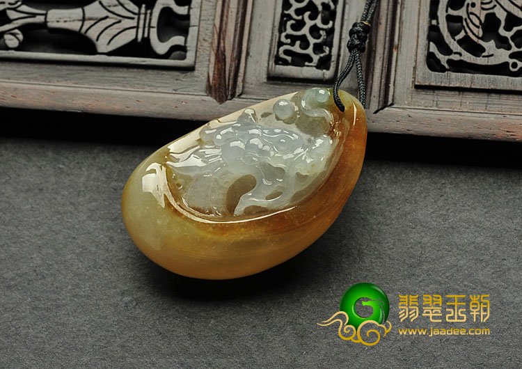 糯冰种黄翡缅甸翡翠A货龙头挂件