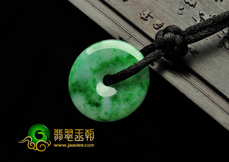 糯冰种翠色缅甸翡翠A货平安扣挂件