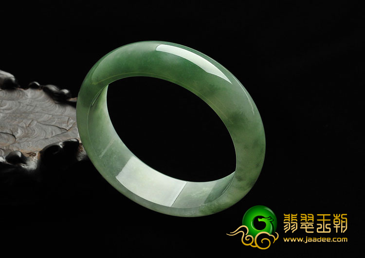 糯冰种晴水缅甸翡翠A货手镯（58.9mm）