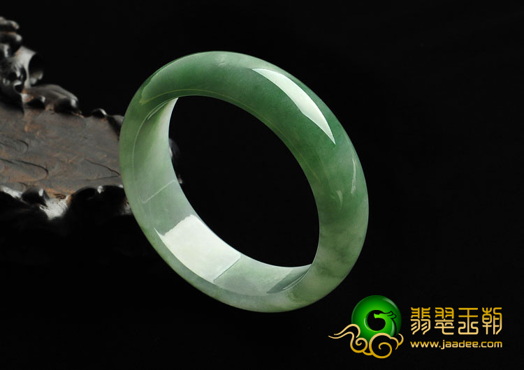 糯冰种晴水缅甸翡翠A货手镯（58.9mm）