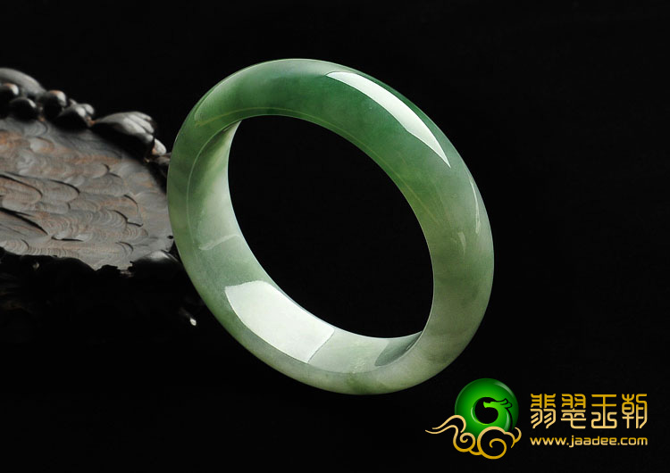 糯冰种晴水缅甸翡翠A货手镯（57mm）