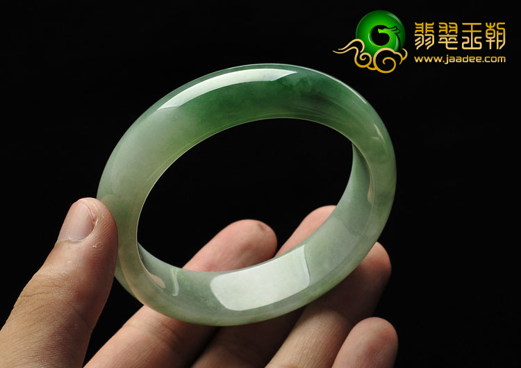 糯冰种晴水缅甸翡翠A货手镯（57mm）