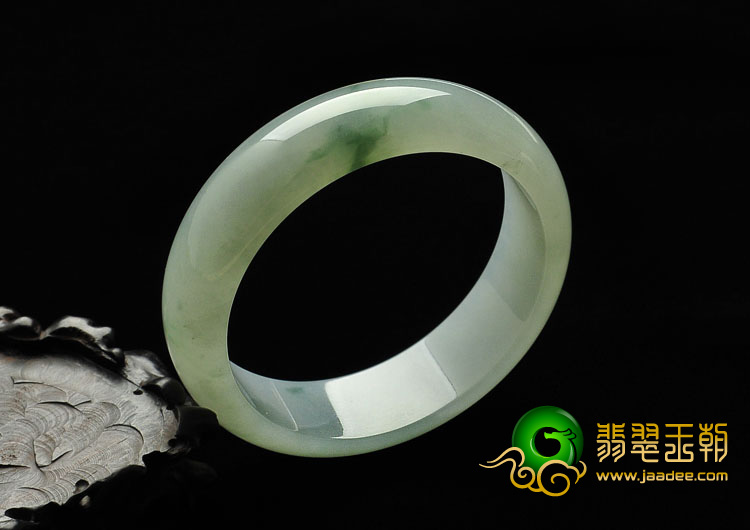 糯冰种飘花缅甸翡翠A货手镯（59.2mm）