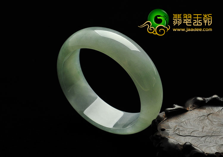 糯冰种晴水缅甸翡翠A货手镯（57.7mm）