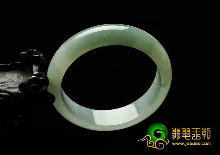 糯冰种飘花缅甸翡翠A货手镯（59.2mm）