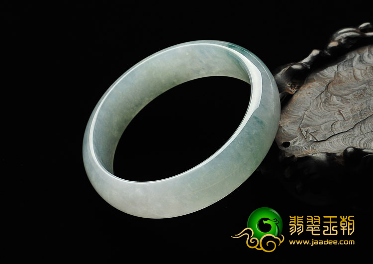 feicui糯冰种飘花缅甸翡翠A货手镯（57.2mm）