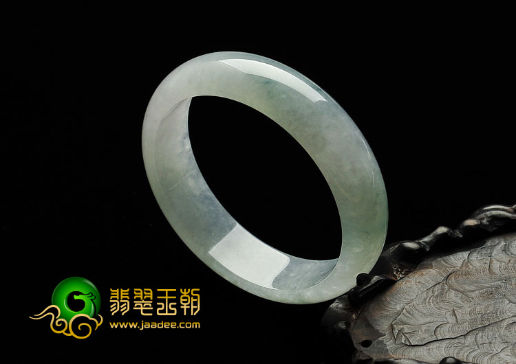 feicui糯冰种飘花缅甸翡翠A货手镯（57.2mm）
