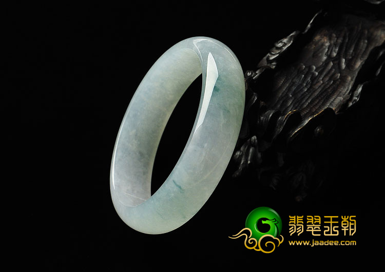 feicui糯冰种飘花缅甸翡翠A货手镯（57.2mm）