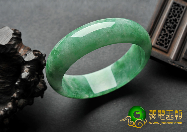 糯冰种晴水缅甸翡翠A货手镯（59.3mm）