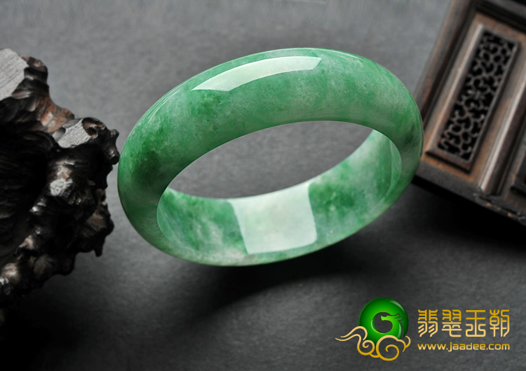 糯冰种晴水缅甸翡翠A货手镯（59.3mm）