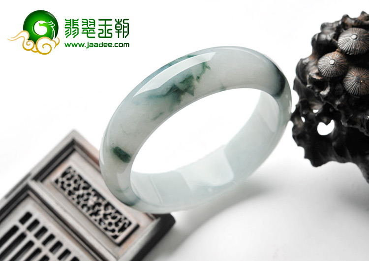 糯冰种飘花缅甸翡翠A货手镯（58.3mm）