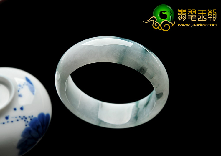 糯冰种飘花缅甸翡翠A货手镯（58.3mm）
