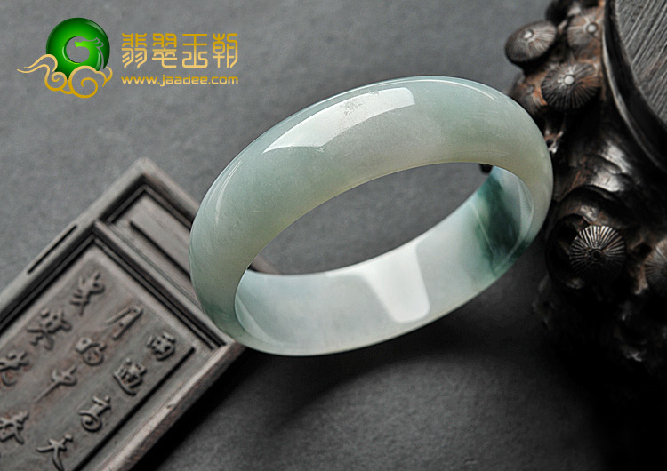 糯冰种飘花缅甸翡翠A货手镯（57mm）
