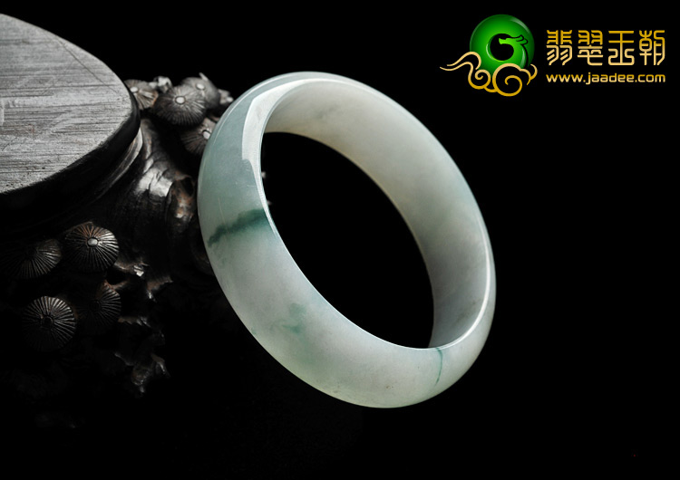 糯冰种飘花缅甸翡翠A货手镯（58.4mm）