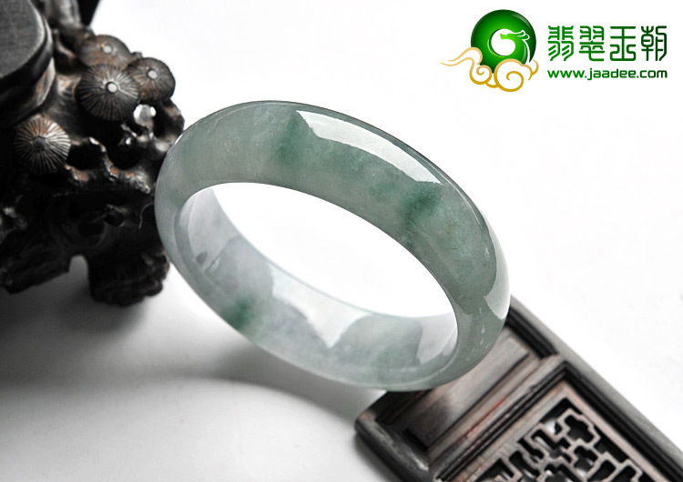 糯冰种飘花翡翠A货手镯（53.9mm）