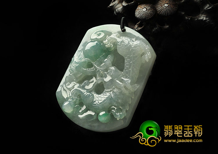糯冰种晴水缅甸翡翠A货龙牌挂件