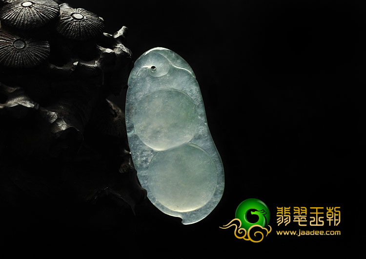 冰玻种晴水缅甸翡翠A货四季豆挂件