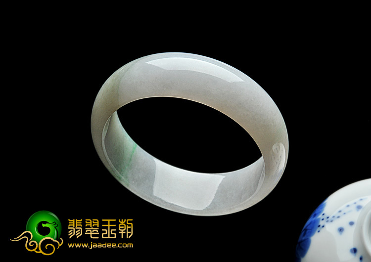 糯冰种飘花缅甸翡翠A货手镯（58.4mm）
