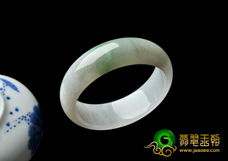 糯冰种飘花缅甸翡翠A货手镯（58.4mm）